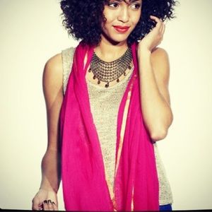 🧣Mark. Magenta with Gold trim